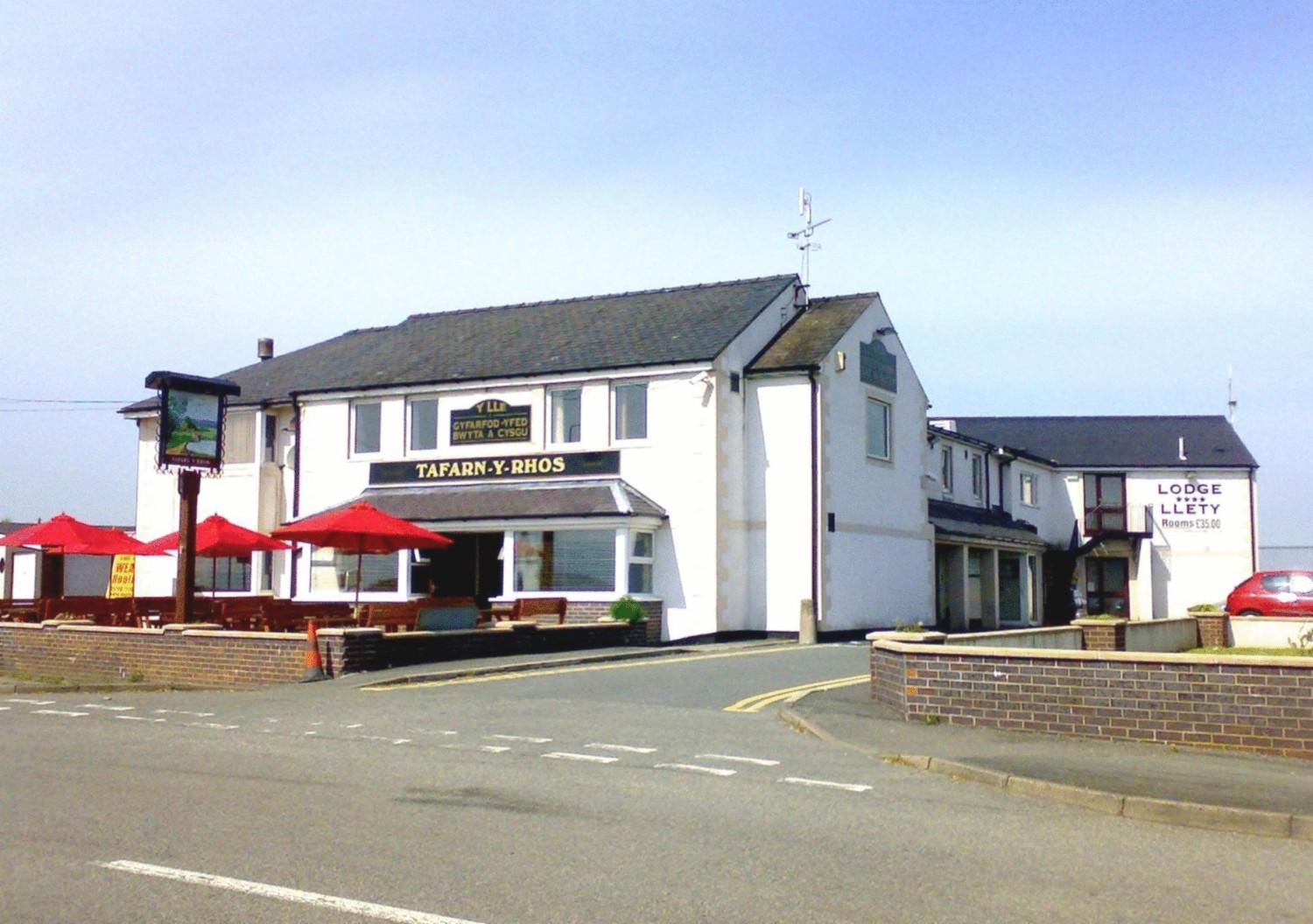 Tafarn Y Rhos Pensión Llangefni Exterior foto